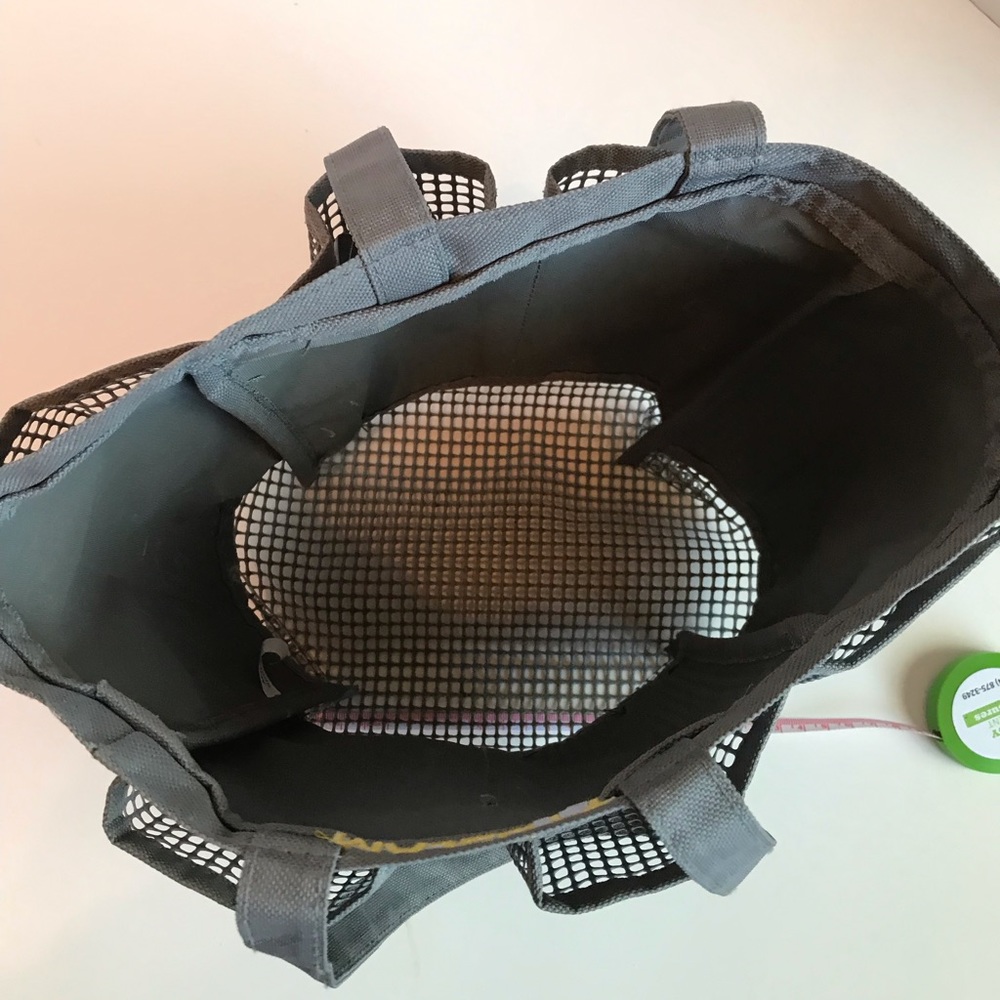 $6 bundle! 😎 Canvas tote.